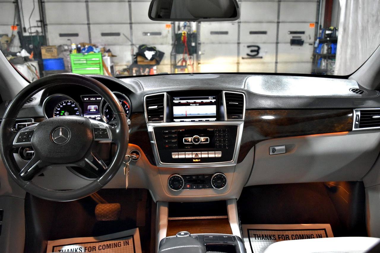 Used 2013 Mercedes-Benz GL 450 4MATIC w/ Premium 1 Pkg image 37
