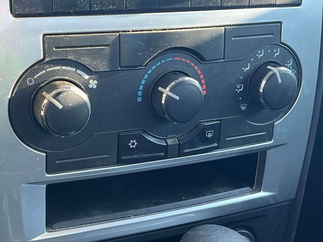 Used 2009 Dodge Charger SXT image 28
