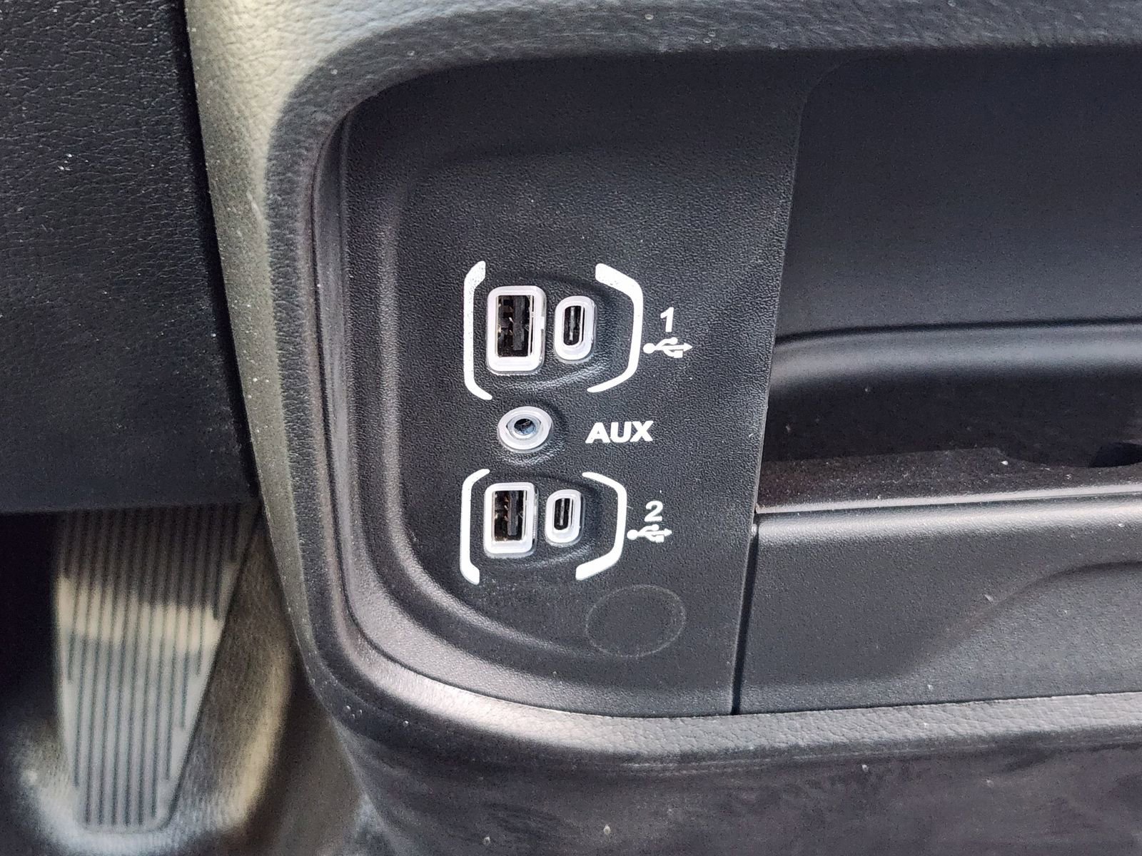 New 2025 RAM 3500 Tradesman image 15