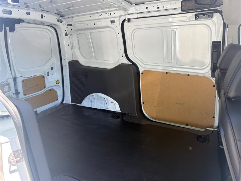 Used 2023 Ford Transit Connect XL FWD image 29