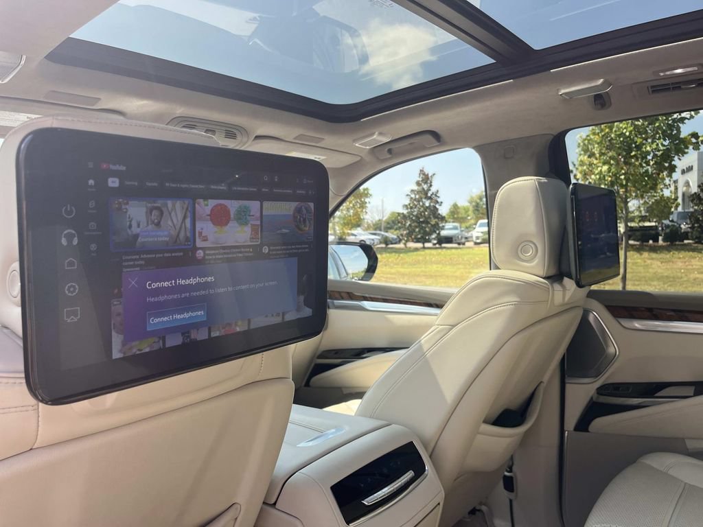 Used 2025 Cadillac Escalade Sport Platinum AWD/4WD image 22