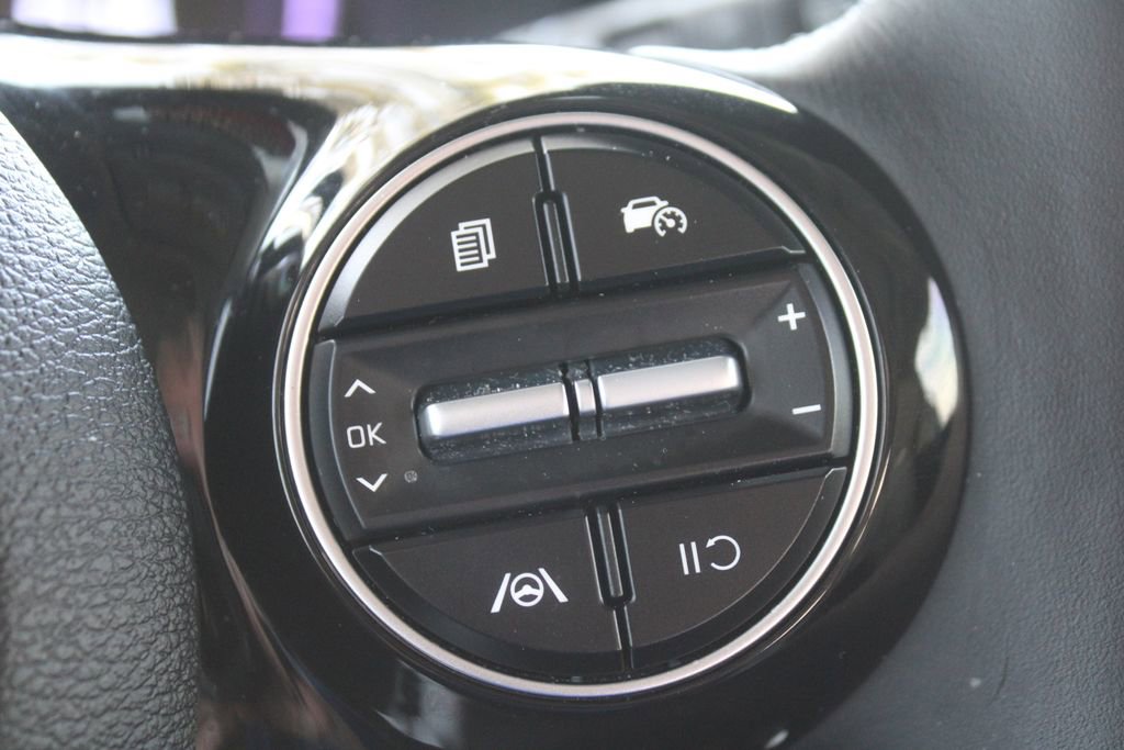 Certified 2025 Kia Soul EX image 30