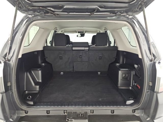 Certified 2024 Toyota 4Runner SR5 image 33