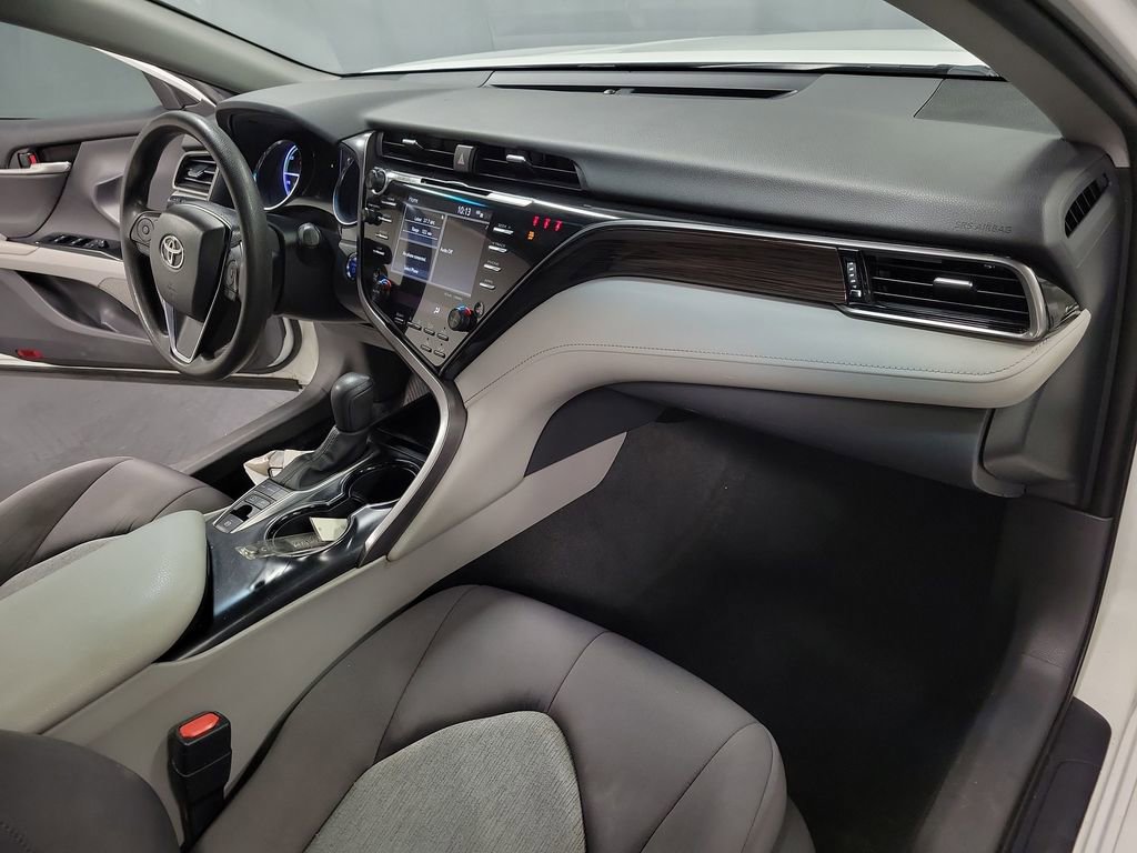 Used 2020 Toyota Camry LE w/ Sunroof Package image 23