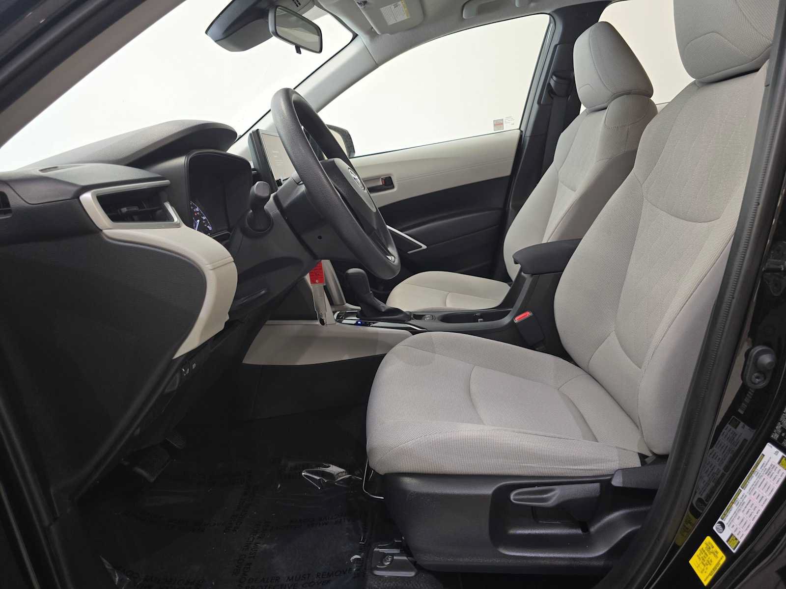 Certified 2025 Toyota Corolla Cross L AWD/4WD image 22