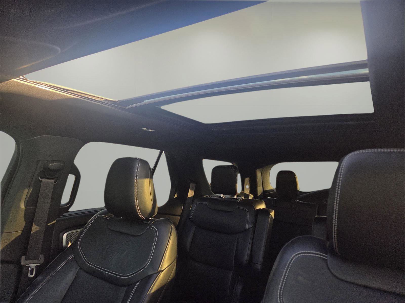 Used 2023 Ford Explorer ST w/ Equipment Group 401A image 22