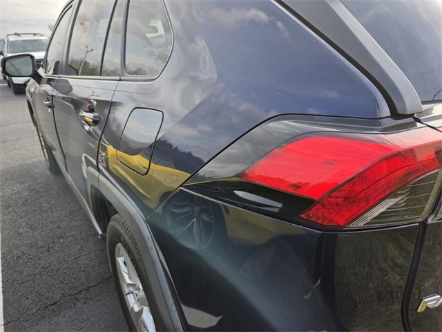 Used 2019 Toyota RAV4 XLE w/ Convenience Package image 6