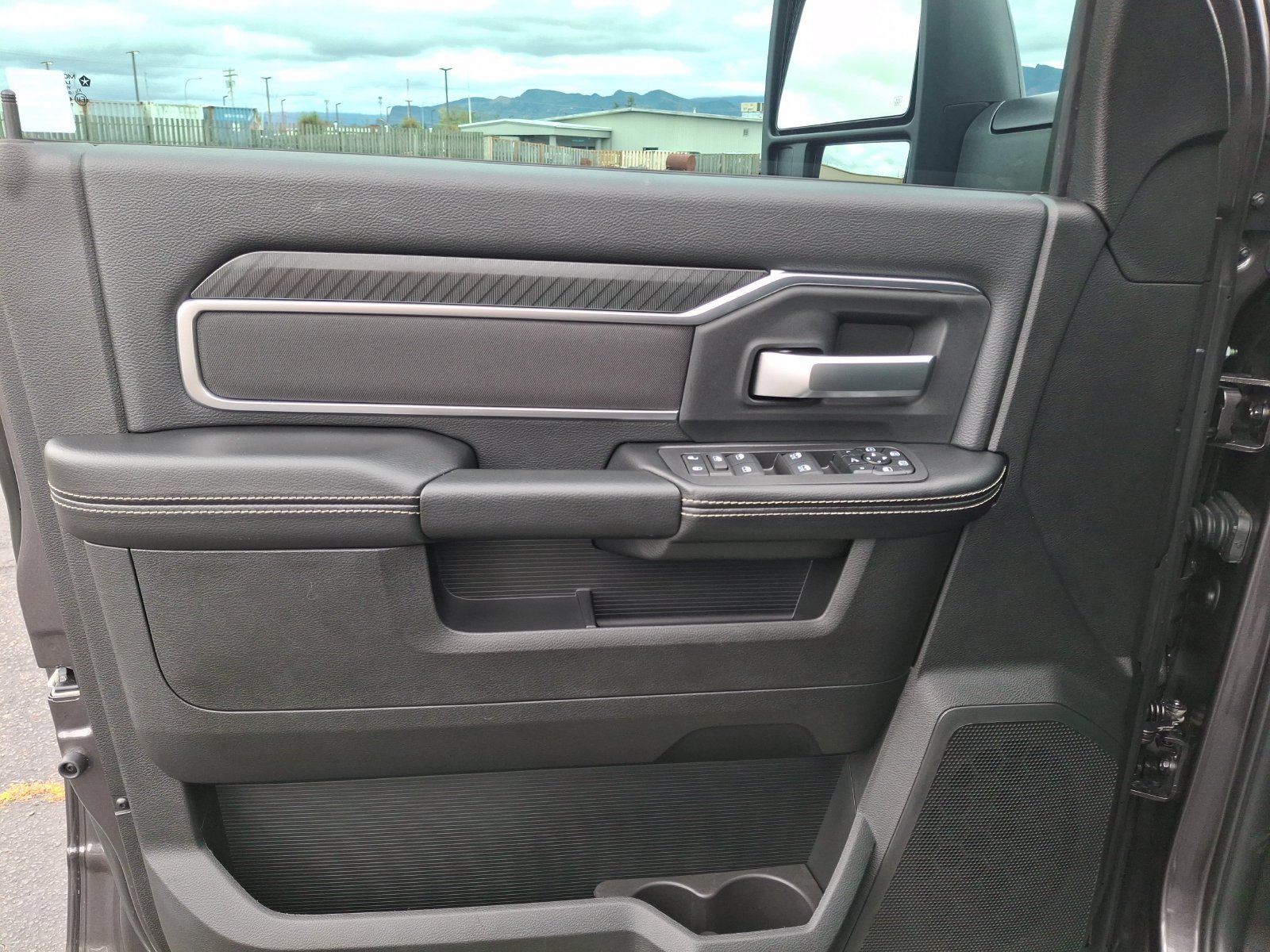 Certified 2026 RAM 3500 Big Horn AWD/4WD image 18