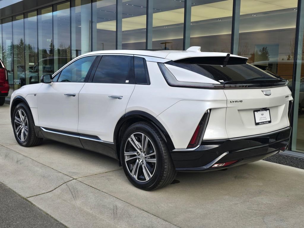 Certified 2024 Cadillac Lyriq Luxury w/ LPO, Floor Liner Package image 3