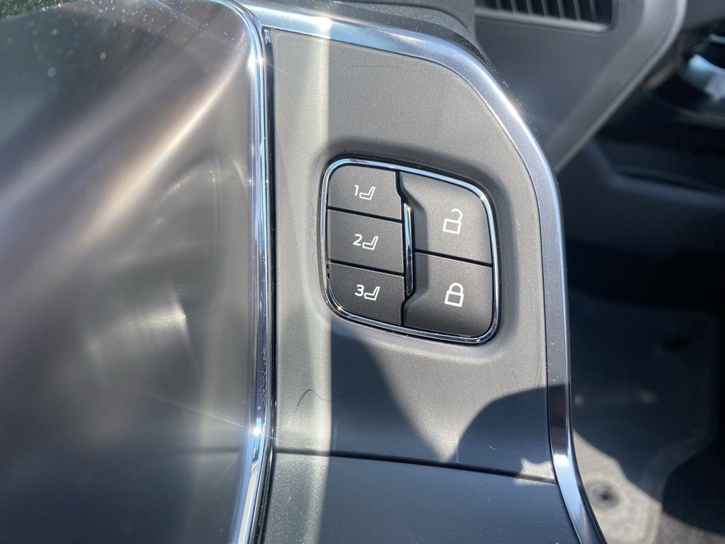 New 2025 Ford F150 Platinum image 15