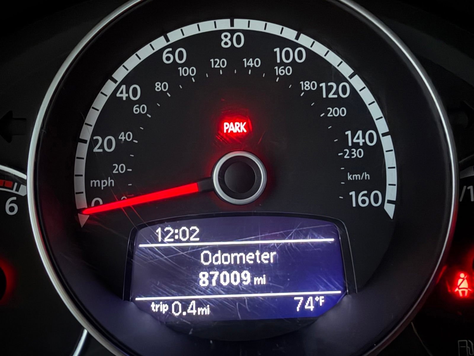 Used 2013 Volkswagen Beetle TDI FWD image 17