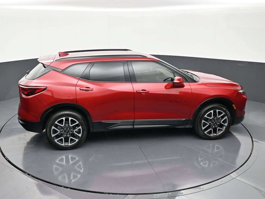Used 2025 Chevrolet Blazer RS FWD image 17