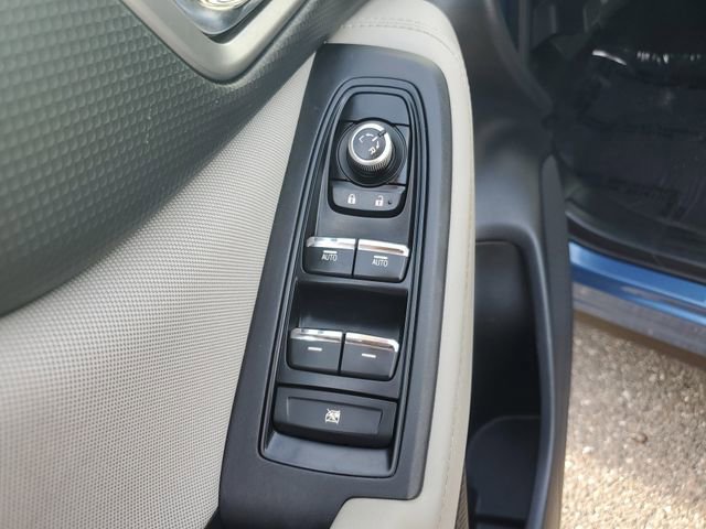 Used 2019 Subaru Forester Premium AWD/4WD image 18