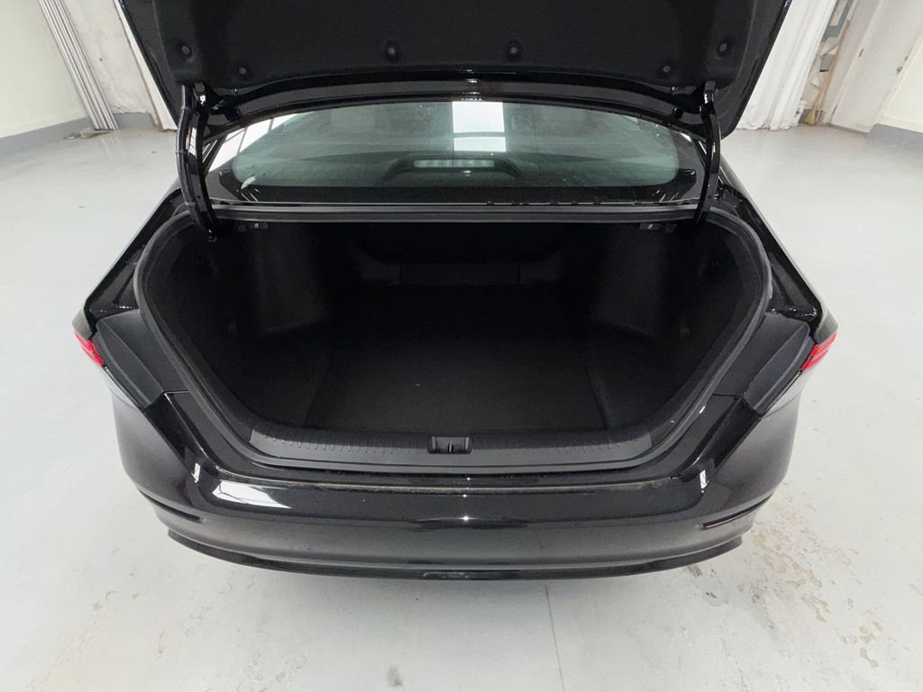 Used 2025 Honda Accord Sport image 16