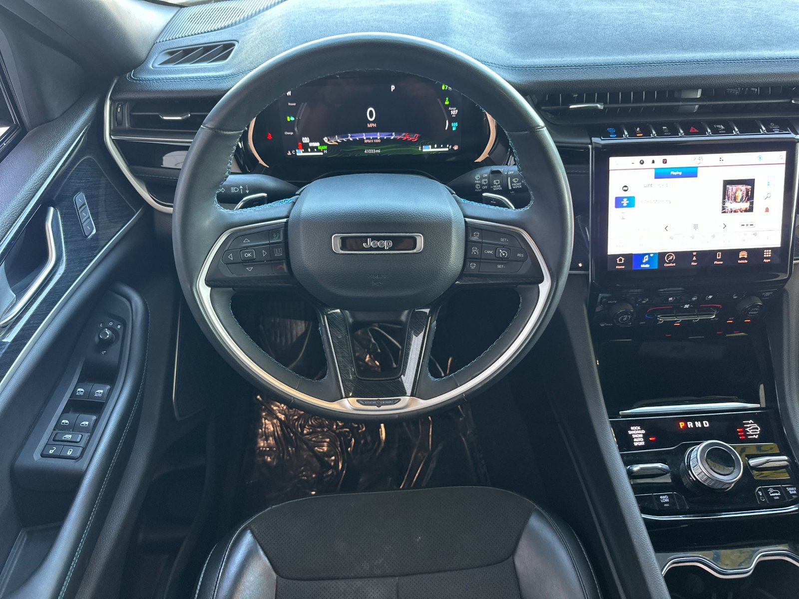 Used 2023 Jeep Grand Cherokee Trailhawk w/ Luxury Tech Group III AWD/4WD image 16