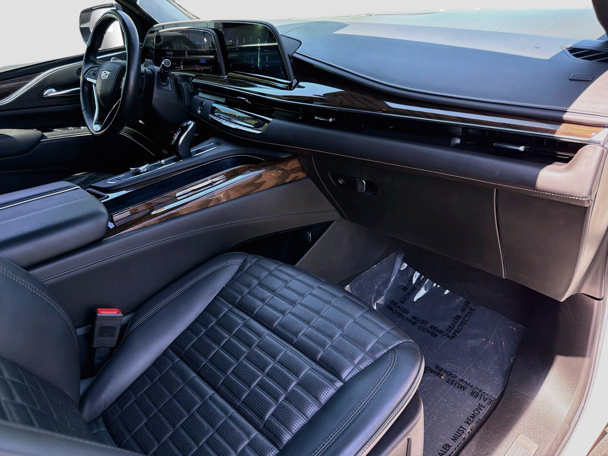 Certified 2023 Cadillac Escalade Sport Platinum w/ LPO, ONYX Package AWD/4WD image 33