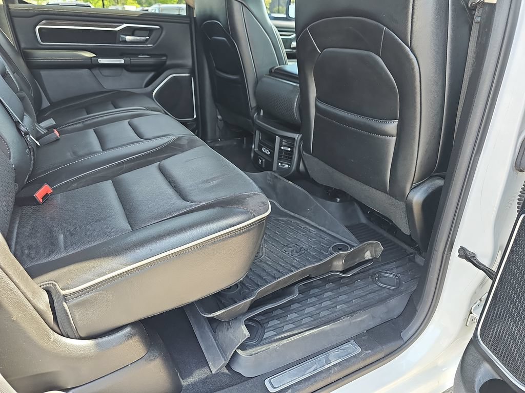 Used 2019 RAM 1500 Laramie RWD image 15