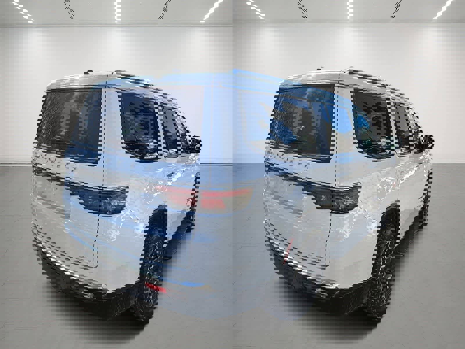 Used 2024 Jeep Wagoneer Series III image 5