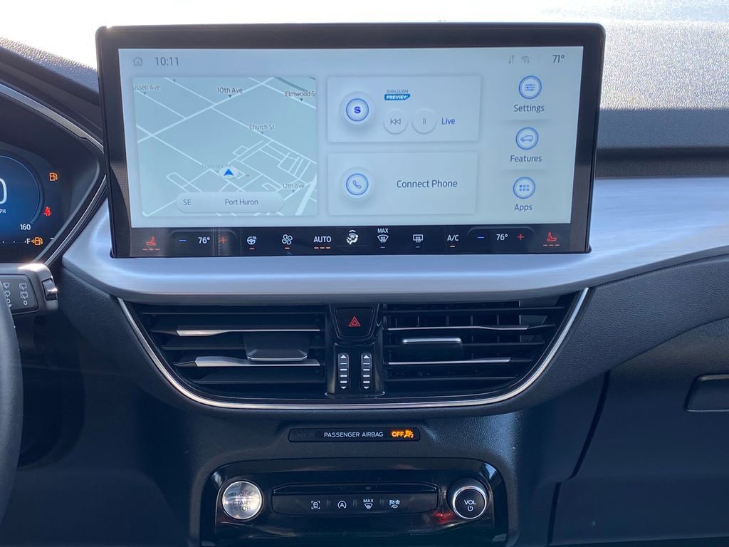 Used 2025 Ford Escape Platinum AWD/4WD image 22