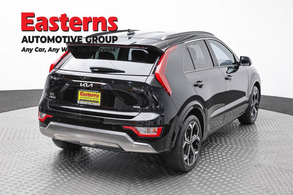 Used 2023 Kia Niro EX Touring FWD image 5