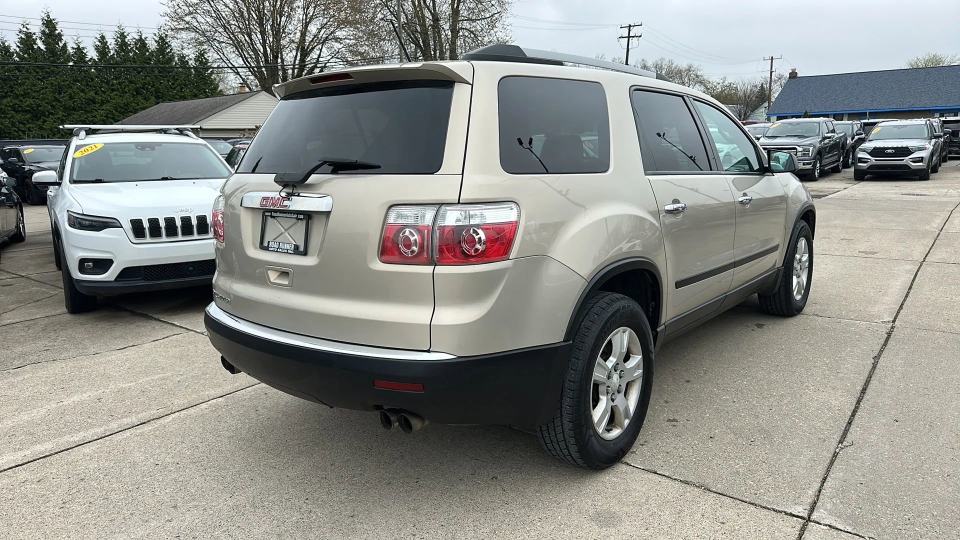 Used 2010 GMC Acadia SL image 5