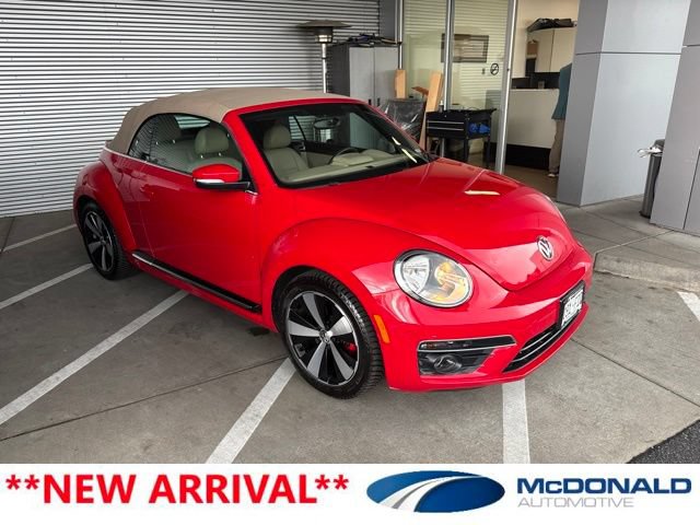 Used 2013 Volkswagen Beetle 2.0T FWD image 1