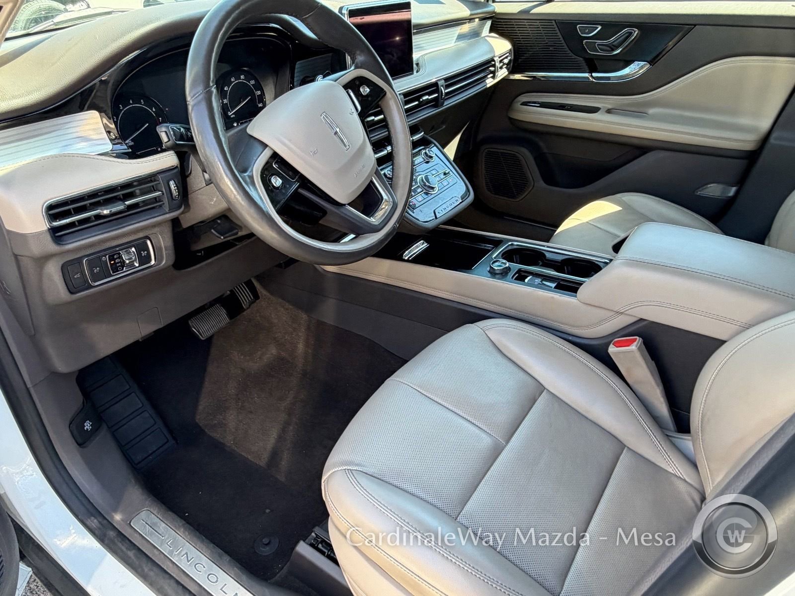 Used 2021 Lincoln Corsair AWD w/ Equipment Group 101A image 7