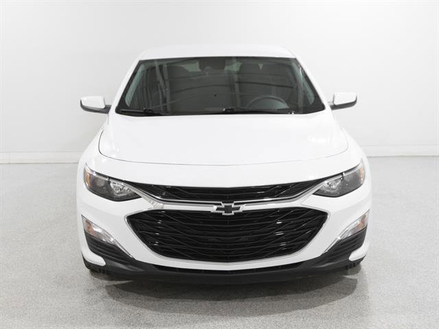 Used 2024 Chevrolet Malibu RS w/ LPO, Floor Liner Package image 2