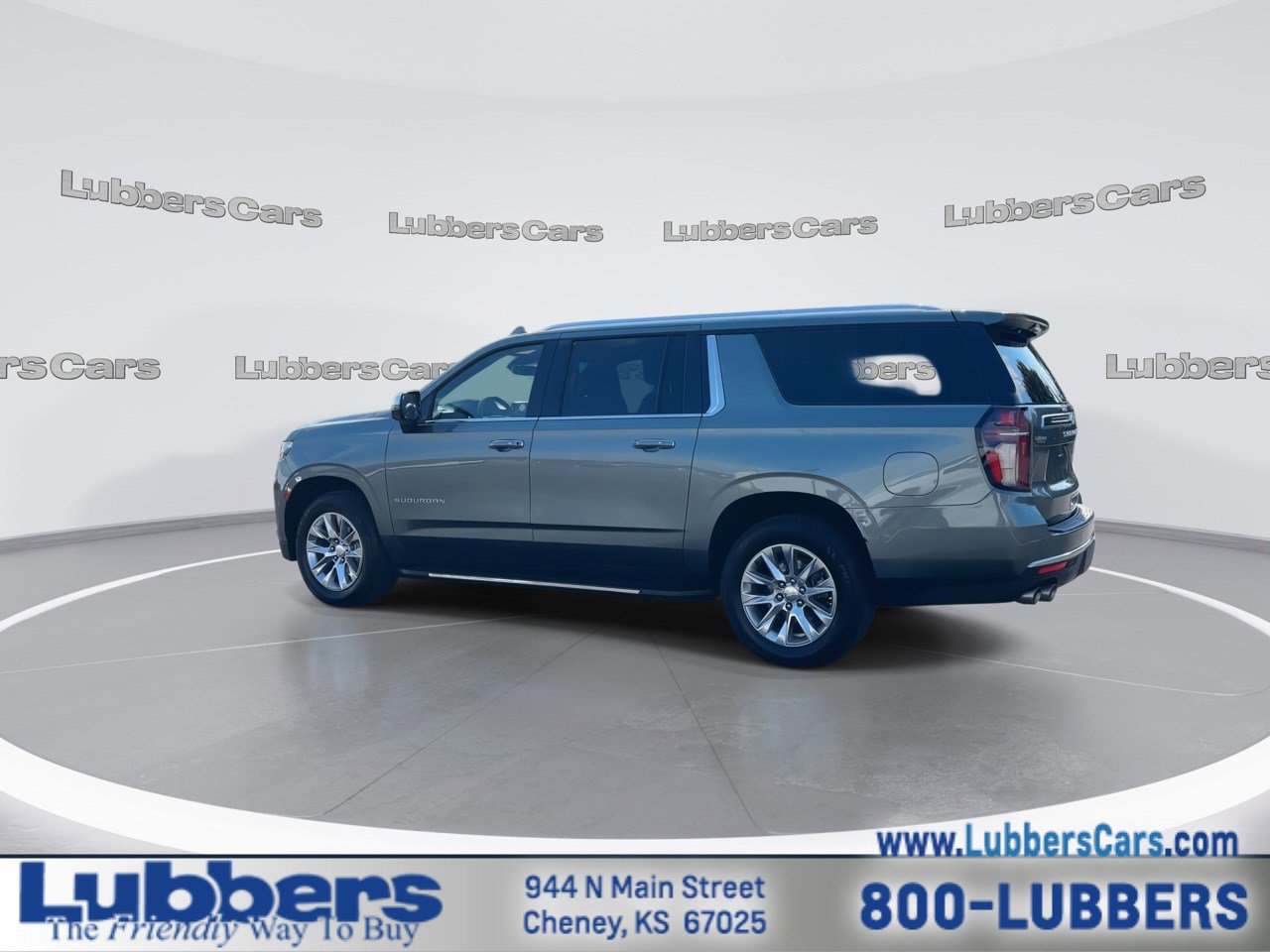 Used 2023 Chevrolet Suburban Premier image 6