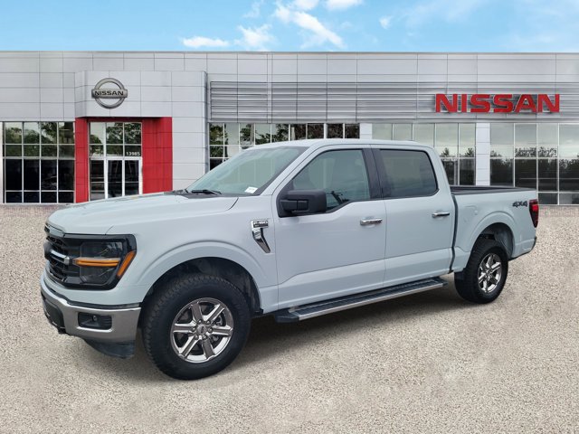 Used 2025 Ford F150 XLT w/ Equipment Group 301A Standard AWD/4WD image 6