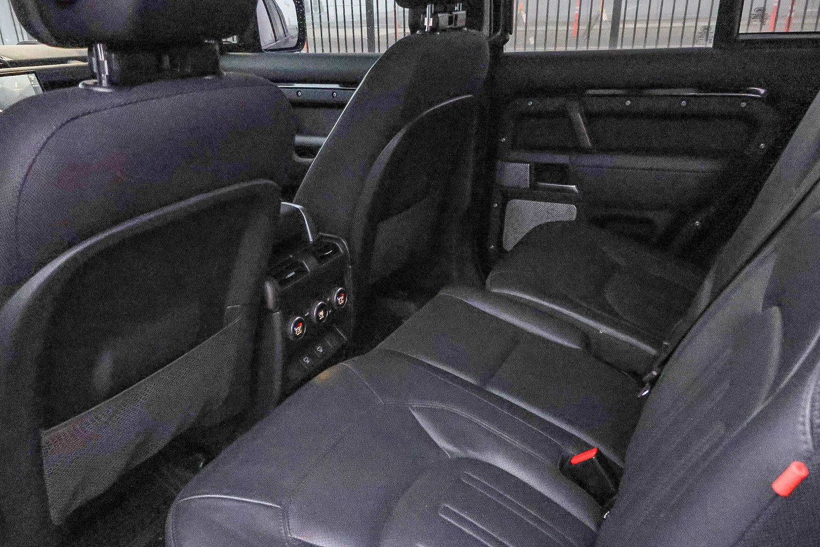 Certified 2023 Land Rover Defender 130 X AWD/4WD image 20