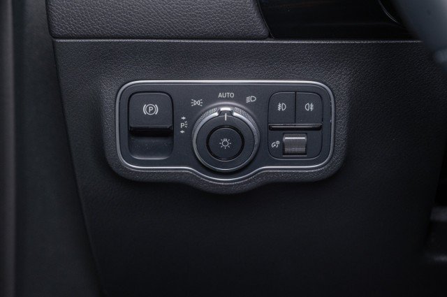 Certified 2025 Mercedes-Benz GLA 250 image 18