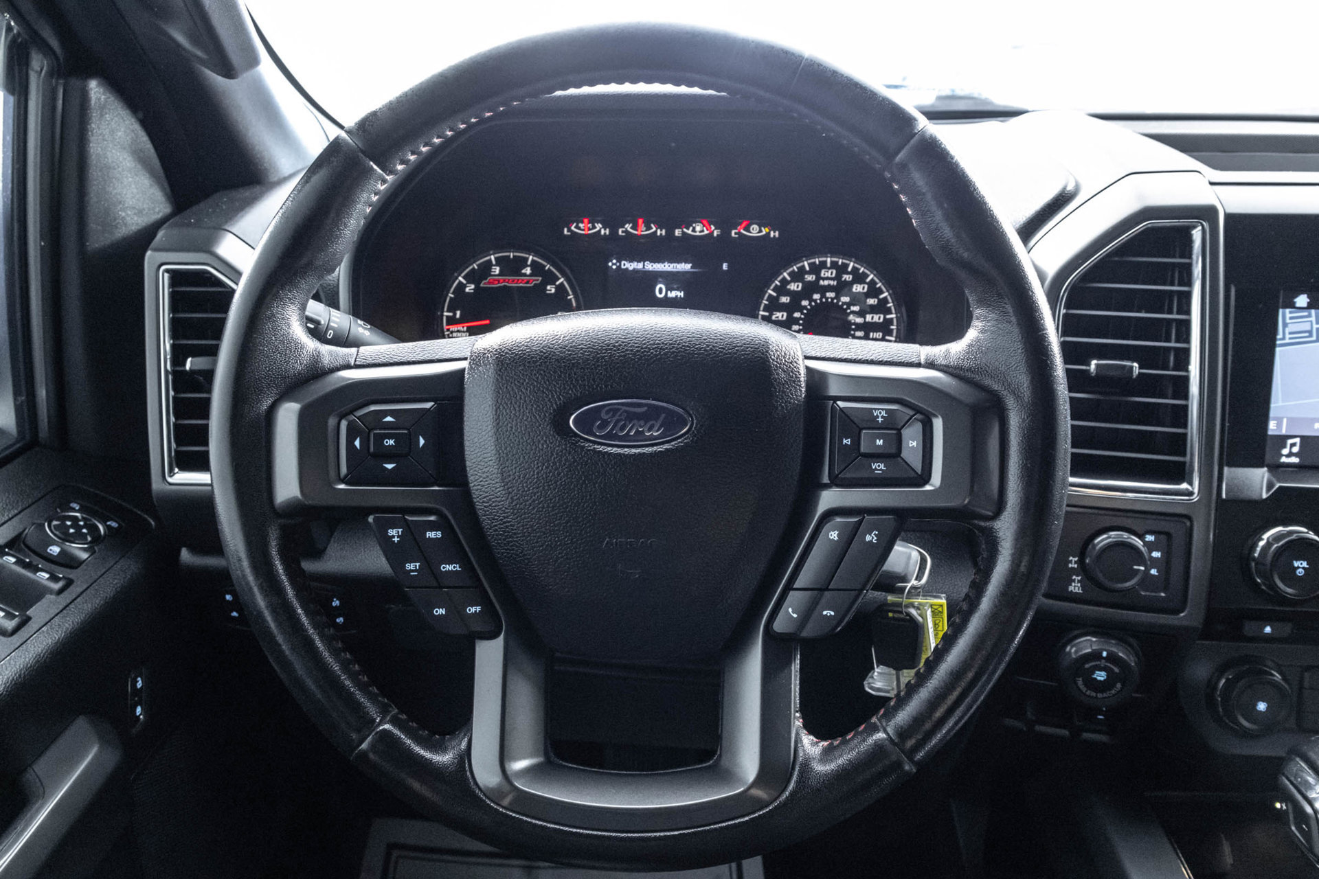Used 2016 Ford F150 XLT w/ Equipment Group 302A Luxury AWD/4WD image 31