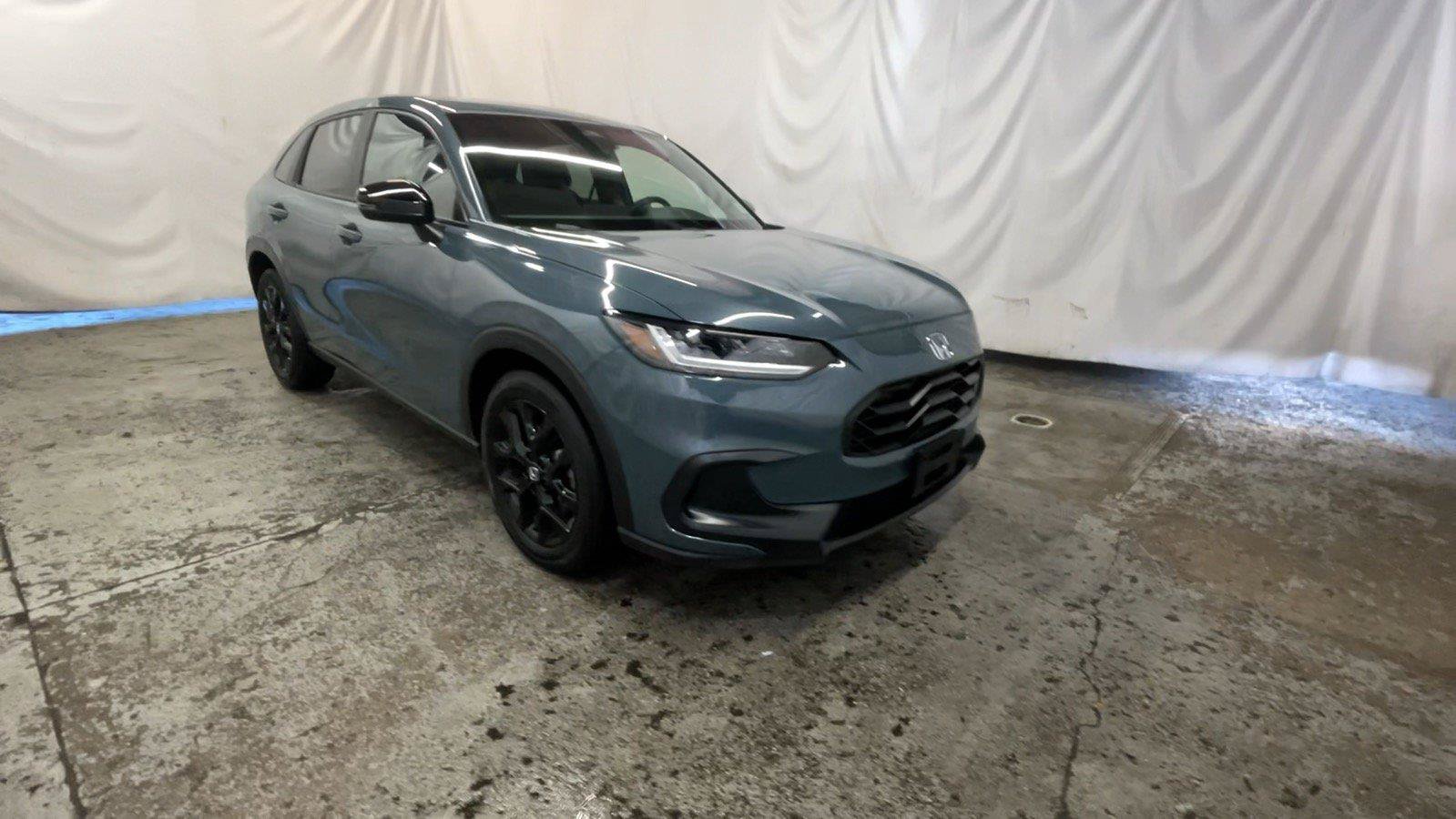 Used 2024 Honda HR-V Sport image 2