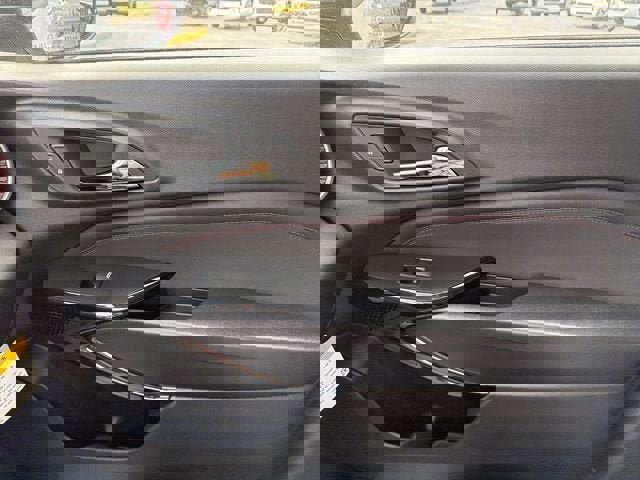 New 2026 Chevrolet Trax RS w/ Sunroof Package image 25