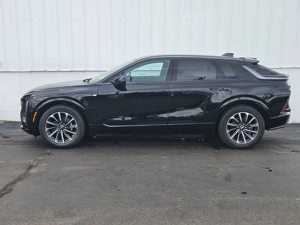 New 2025 Cadillac Lyriq Sport image 6