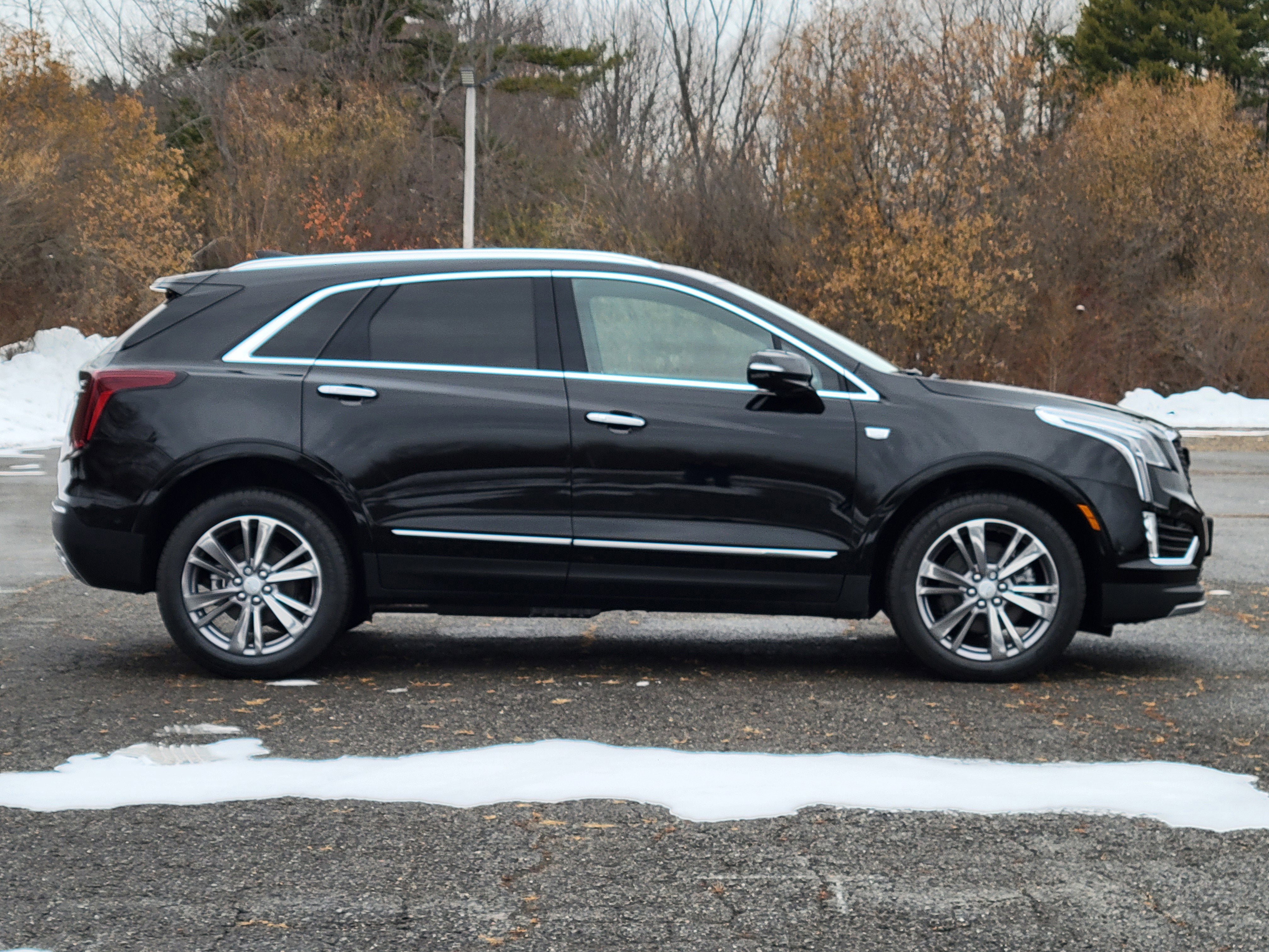 New 2026 Cadillac XT5 Premium Luxury w/ LPO, Floor Liner Package AWD/4WD image 8