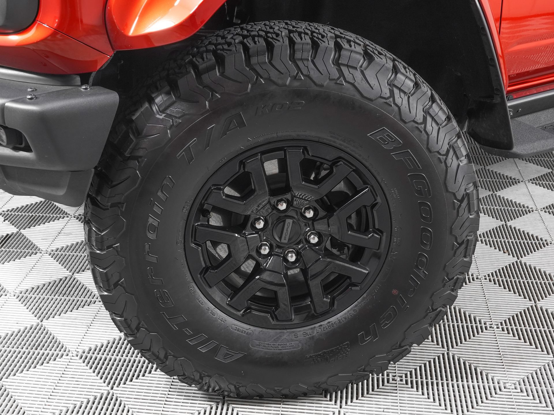 Used 2024 Ford Bronco Raptor w/ Interior Carbon Fiber Pack 6 AWD/4WD image 28