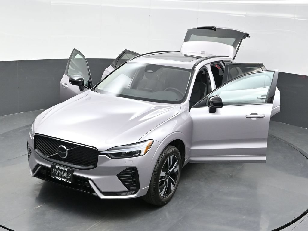 New 2026 Volvo XC60 B5 Core w/ Climate Package AWD/4WD image 58