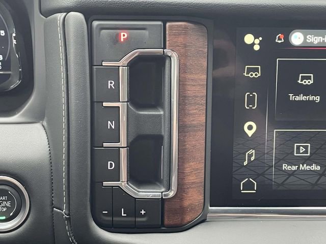 Used 2024 GMC Yukon XL Denali Ultimate AWD/4WD image 32