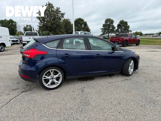 Used 2016 Ford Focus Titanium w/ Titanium Technology Package FWD image 15