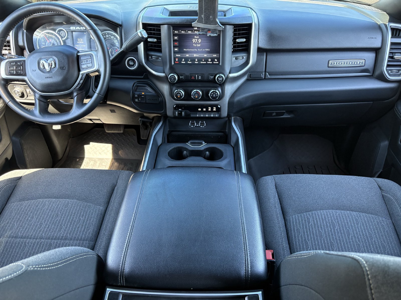 Used 2020 RAM 2500 Big Horn w/ Night Edition AWD/4WD image 18