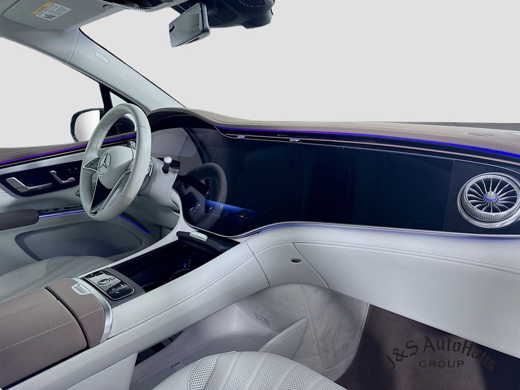 Used 2023 Mercedes-Benz EQS 580 4MATIC SUV image 37