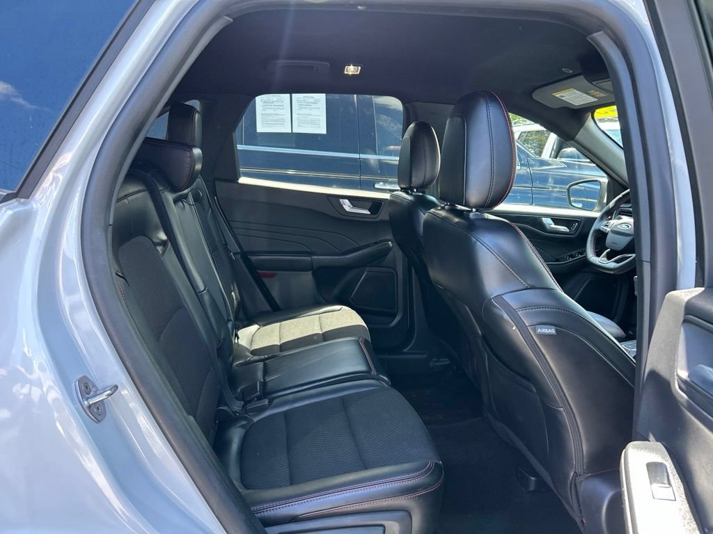Used 2025 Ford Escape ST-Line Select AWD/4WD image 43