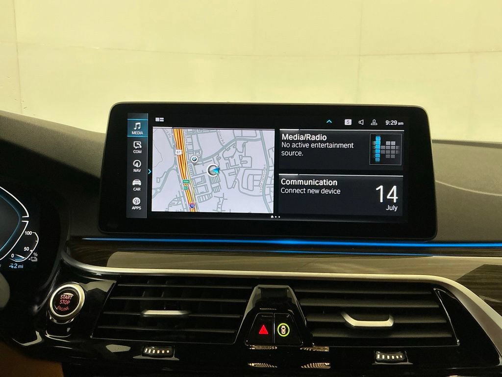 Used 2023 BMW 530e xDrive w/ Premium Package AWD/4WD image 11