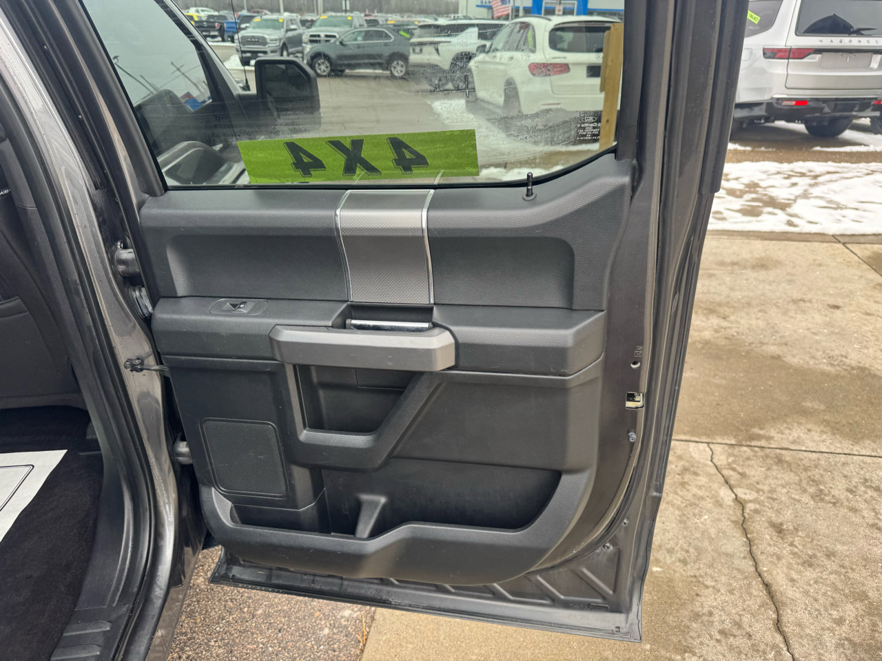 Used 2017 Ford F150 XLT w/ Equipment Group 301A Mid image 15