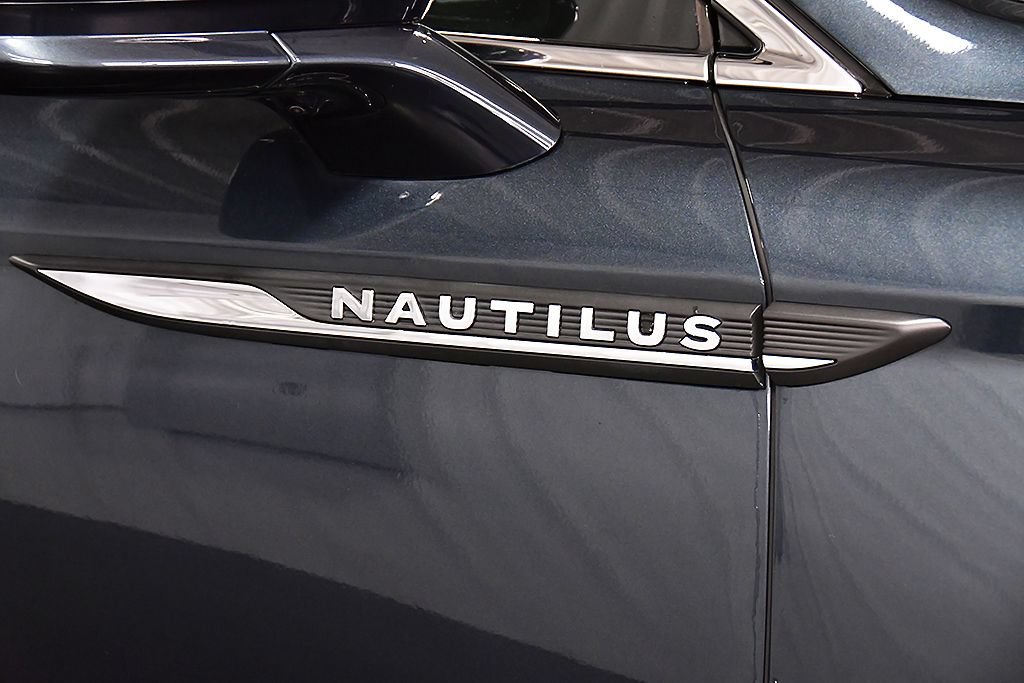 Used 2021 Lincoln Nautilus Reserve w/ Equipment Group 202A AWD/4WD image 10