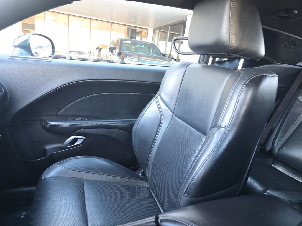 Used 2019 Dodge Challenger SXT w/ Plus Package image 25