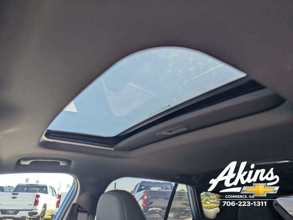 New 2026 Chevrolet Trax RS w/ Sunroof Package FWD image 20