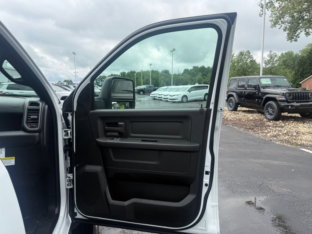 New 2026 RAM 5500 Tradesman w/ Chrome Appearance Group AWD/4WD image 52